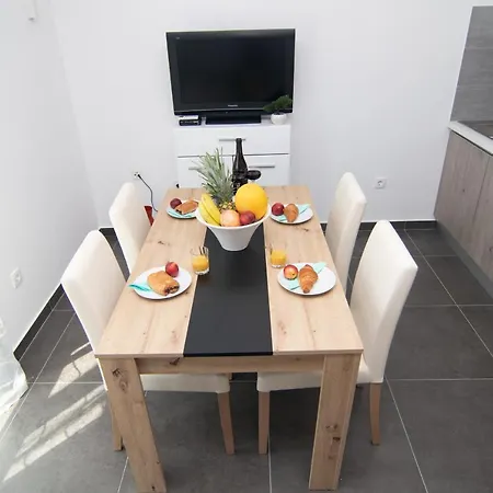 Valkane Beach Studio Apartament *